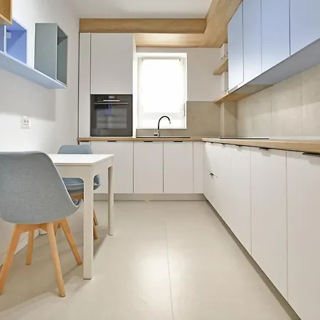Apartment Ada Homes 306
