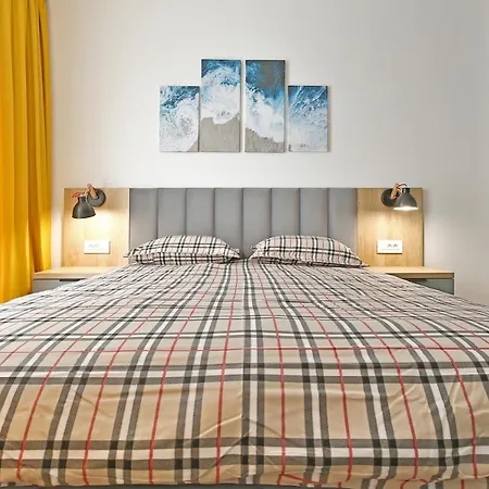 Apartment Ada Homes 306 *